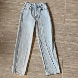 NWOT Urban Outfitter BDG High Rise Baggy Jean Light Wash Size 27
